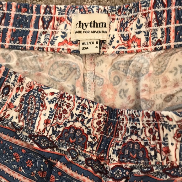 Shorts - Picture 3 of 3